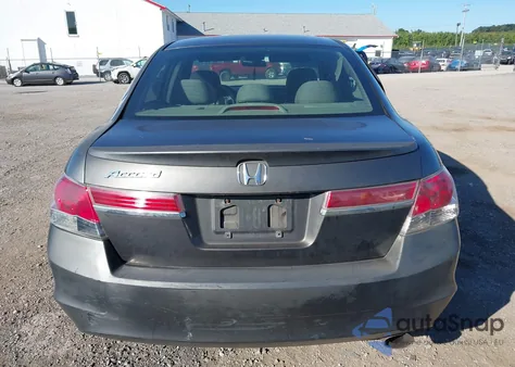 2011 Honda Accord 2.4 Lx-P из США, поврежденный, VIN 1HGCP2F42BA049455